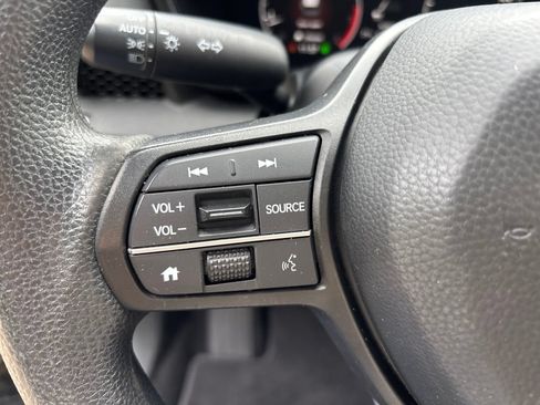 Used 2025 Honda CR-V LX image 13