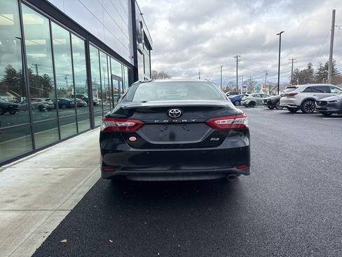 Used 2018 Toyota Camry L image 4