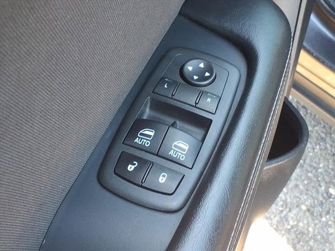 Certified 2022 Dodge Challenger R/T image 13