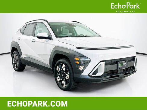Used 2025 Hyundai Kona SEL AWD/4WD image 1