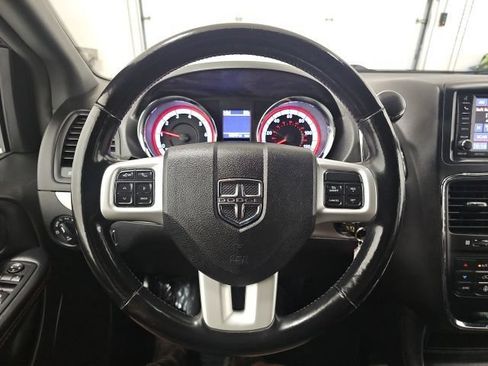 Used 2020 Dodge Grand Caravan GT FWD image 17