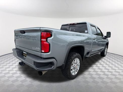 Used 2024 Chevrolet Silverado 2500 High Country w/ High Country Premium Package AWD/4WD image 5