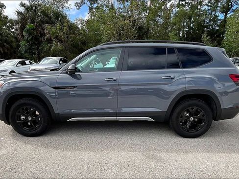 New 2026 Volkswagen Atlas Peak Edition AWD/4WD image 8