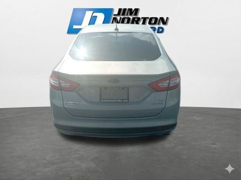 Used 2014 Ford Fusion SE image 8