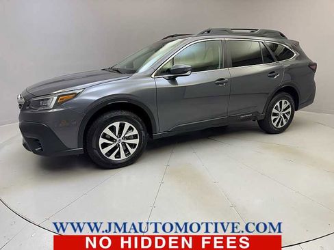 Used 2022 Subaru Outback Premium AWD/4WD image 1