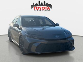 Used 2025 Toyota Camry SE video 1