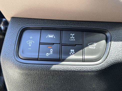 Used 2020 Hyundai Santa Fe SEL w/ Convenience Package AWD/4WD image 31
