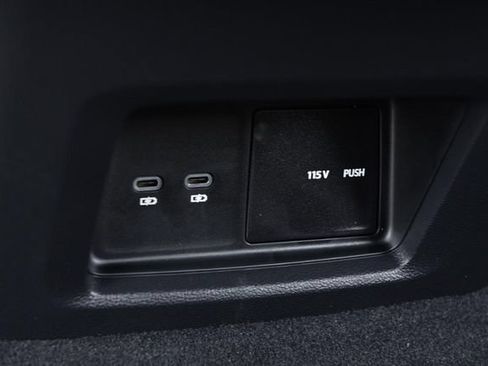 New 2026 Volkswagen Atlas Cross Sport SE FWD image 23