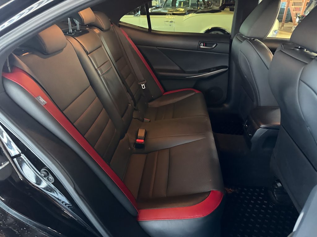 Used 2019 Lexus IS 300 AWD image 16
