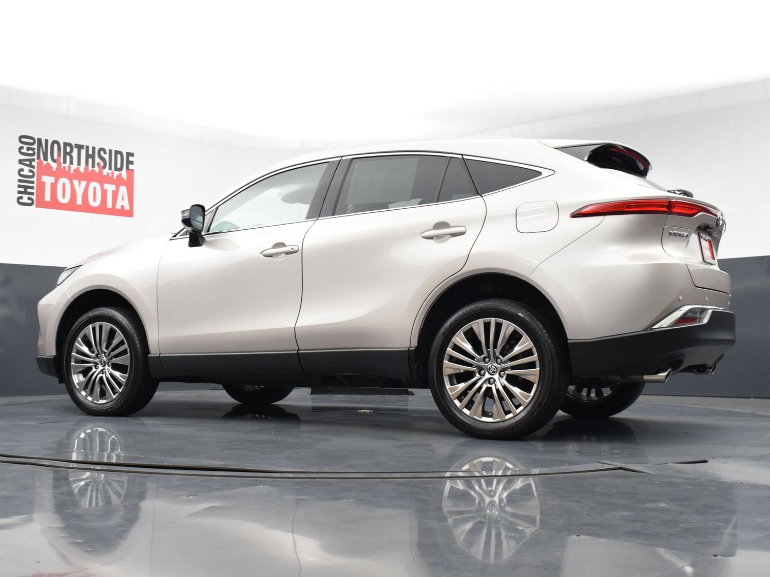 Used 2023 Toyota Venza XLE AWD/4WD image 31