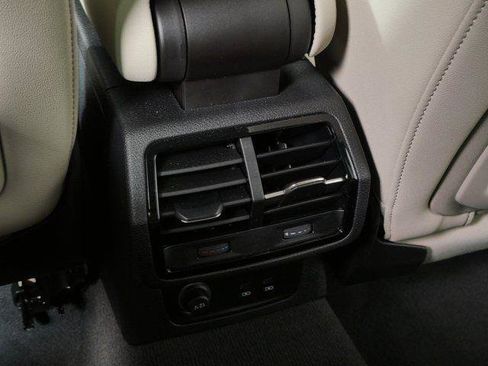 Used 2024 Audi Q3 2.0T Premium AWD/4WD image 18