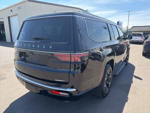 Used 2024 Jeep Wagoneer L Series III w/ Flexible Seating Group image 2
