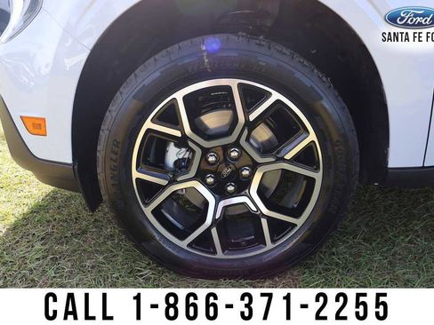 New 2025 Ford Maverick Lariat w/ 4K Tow Package image 7