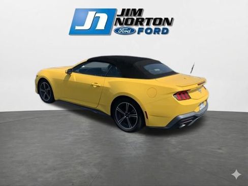 Used 2024 Ford Mustang Premium RWD image 7