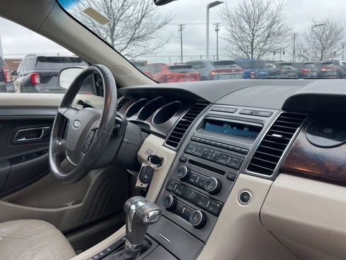 Used 2011 Ford Taurus SEL w/ 201A Rapid Spec Order Code image 29