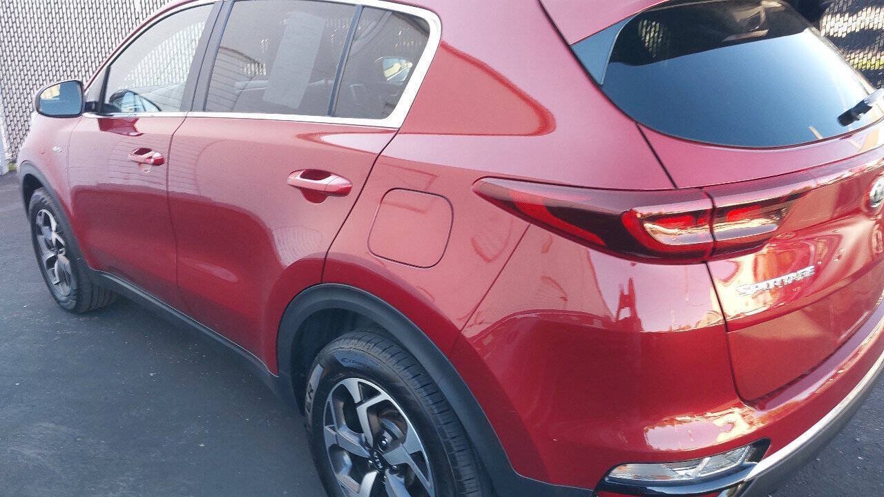 Used 2020 Kia Sportage LX AWD/4WD image 13