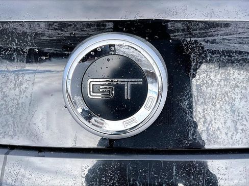 Used 2010 Ford Mustang GT image 8