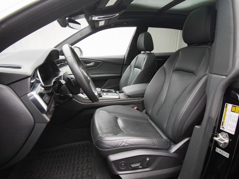 Used 2021 Audi Q8 Premium Plus w/ Premium Plus Package AWD/4WD image 12