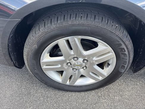 Used 2016 Chevrolet Impala LT FWD image 26