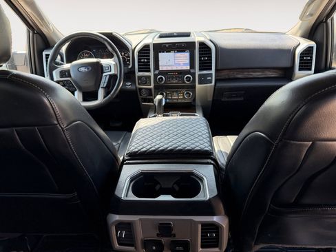 Used 2019 Ford F150 Lariat w/ Equipment Group 502A Luxury AWD/4WD image 10