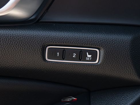 Used 2018 Honda Accord Touring image 40