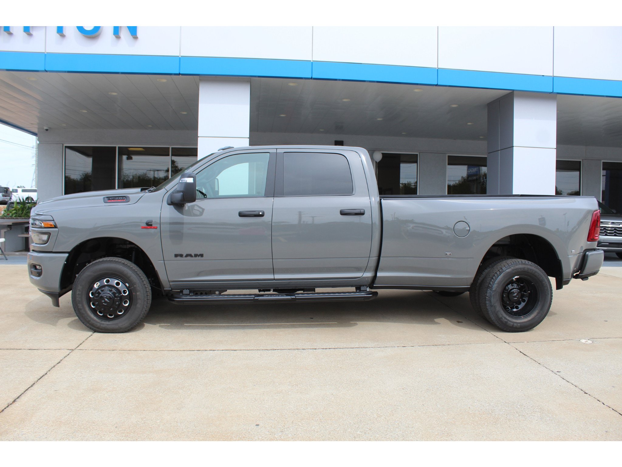 New 2026 RAM 3500 Big Horn AWD/4WD image 2