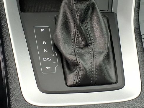 Used 2025 Audi Q3 2.0T Premium AWD/4WD image 19