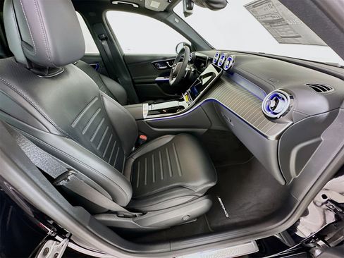New 2026 Mercedes-Benz GLC 300 image 31