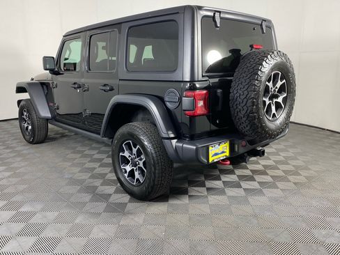 Used 2018 Jeep Wrangler Unlimited Rubicon w/ LED Lighting Group AWD/4WD image 6