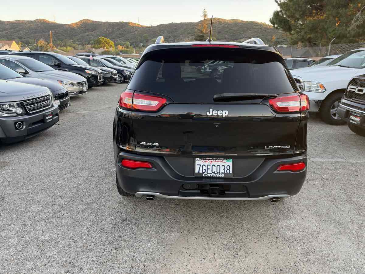 Used 2014 Jeep Cherokee Limited w/ Trailer Tow Group AWD/4WD image 5