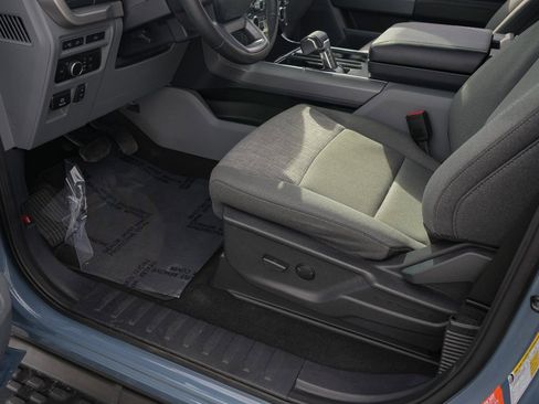 Used 2023 Ford F150 Lightning XLT image 19