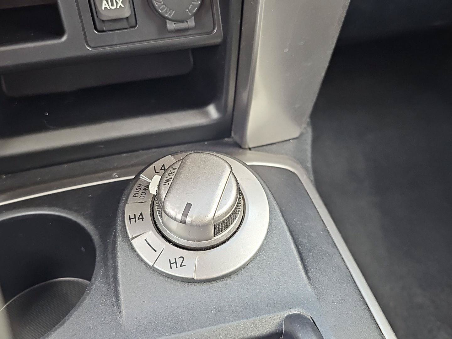 Used 2019 Toyota 4Runner SR5 AWD/4WD image 23