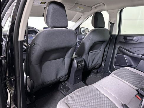 Used 2022 Ford Escape SE w/ SE Sport Appearance Package image 21