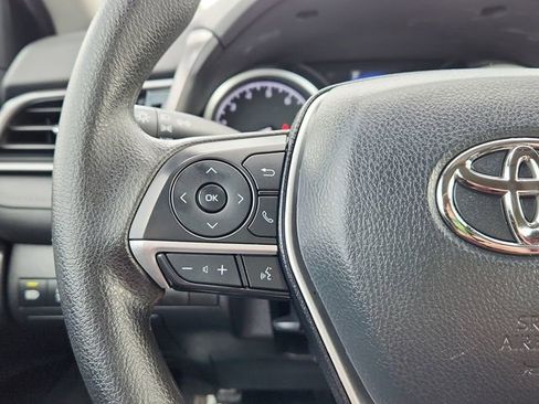 Used 2022 Toyota Camry LE image 35