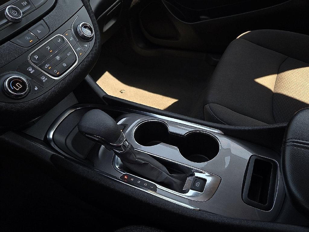 Used 2024 Chevrolet Malibu LT FWD image 20