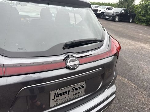 Used 2024 Nissan Kicks S FWD image 38