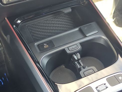 Certified 2025 Mercedes-Benz GLB 250 image 19