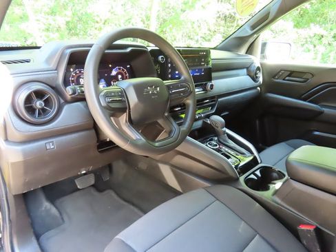 Used 2024 Chevrolet Colorado Trail Boss w/ Technology Package AWD/4WD image 21