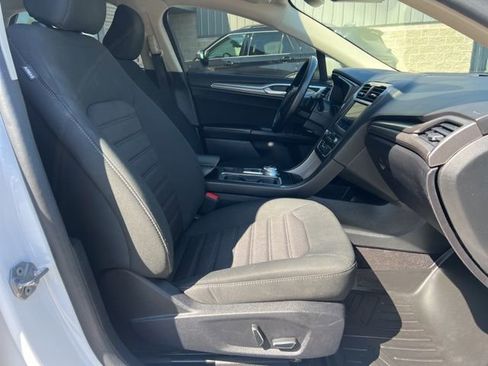Used 2020 Ford Fusion SE AWD/4WD image 11
