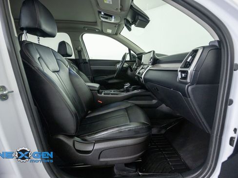 Used 2021 Kia Sorento EX w/ EX AWD X-Line Package image 43