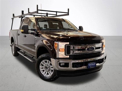 Used 2019 Ford F250 XLT w/ XLT Value Package image 7