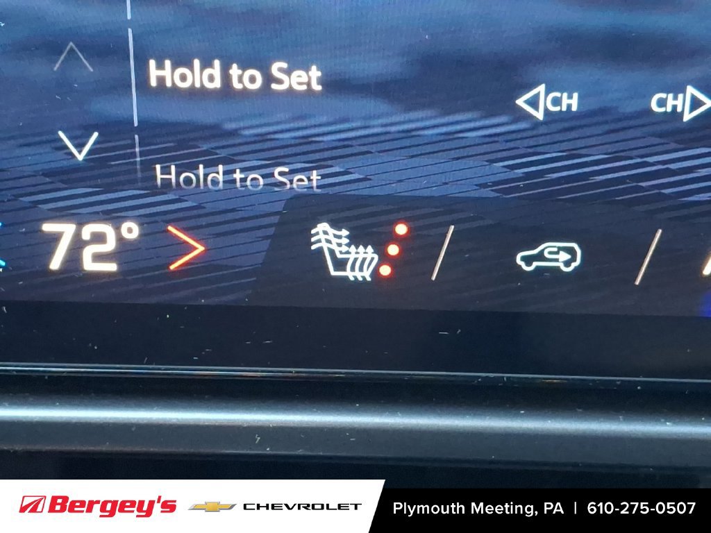 Certified 2024 Chevrolet Equinox EV RS FWD image 24