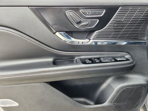 Used 2022 Lincoln Corsair FWD w/ Equipment Group 101A image 22