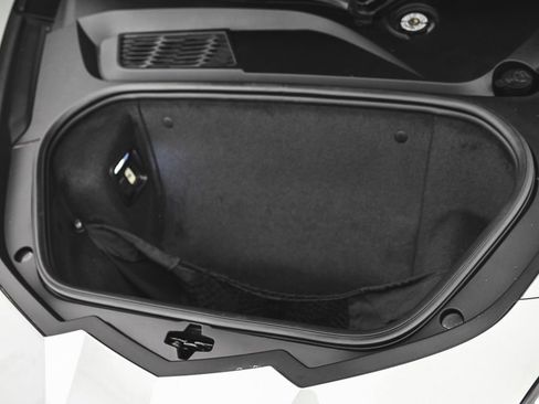 Used 2023 Chevrolet Corvette Stingray Preferred Cpe w/ Z51 Performance Package RWD image 33
