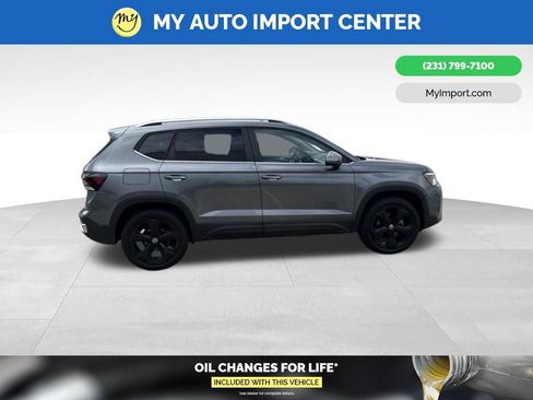 Used 2025 Volkswagen Taos SEL w/ Black Wheel Plus Package AWD/4WD image 8