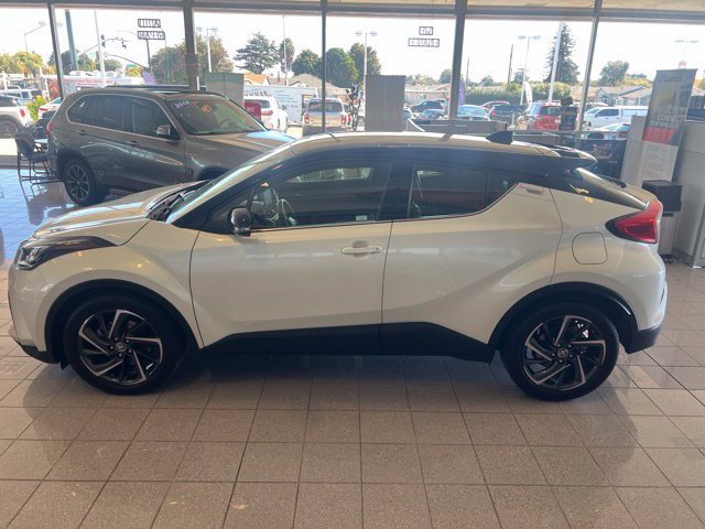 Used 2021 Toyota C-HR Limited FWD image 14