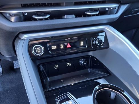 New 2025 Audi Q5 Premium Plus image 23