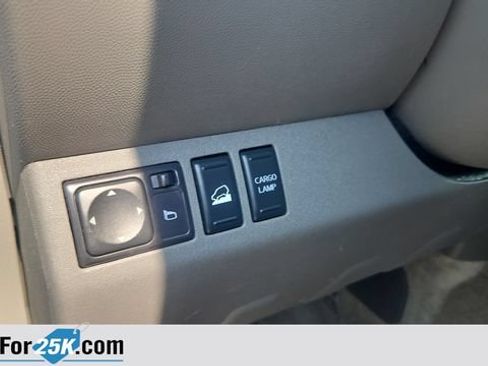 Used 2013 Nissan Frontier SV AWD/4WD image 32