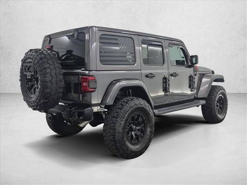 Used 2021 Jeep Wrangler Unlimited Sahara AWD/4WD image 5