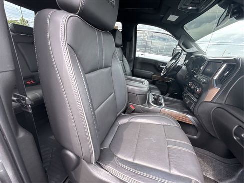 Used 2021 Chevrolet Silverado 1500 High Country image 31